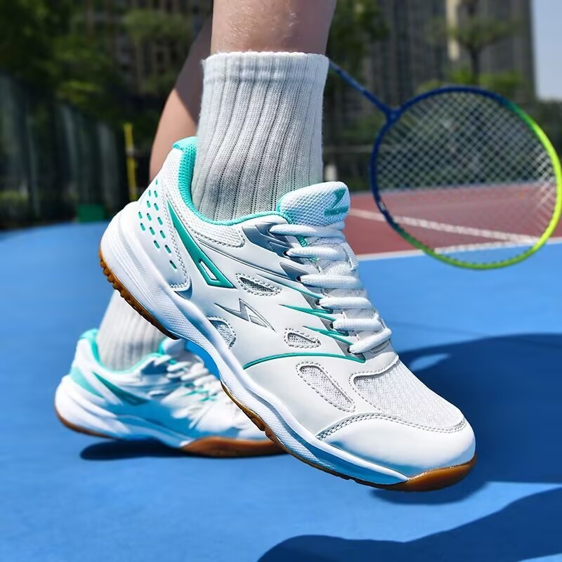 定番ブランドの卓球シューズ、メッシュ素材で通気性のある屋内コ - Table Tennis Court のレビューと価格
